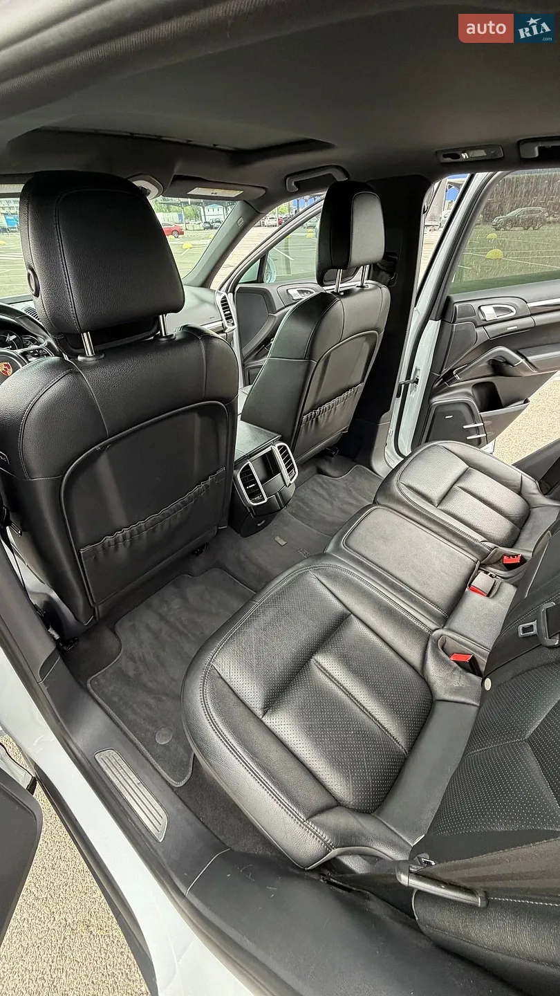 2014 Porsche Cayenne - мініатюра 12