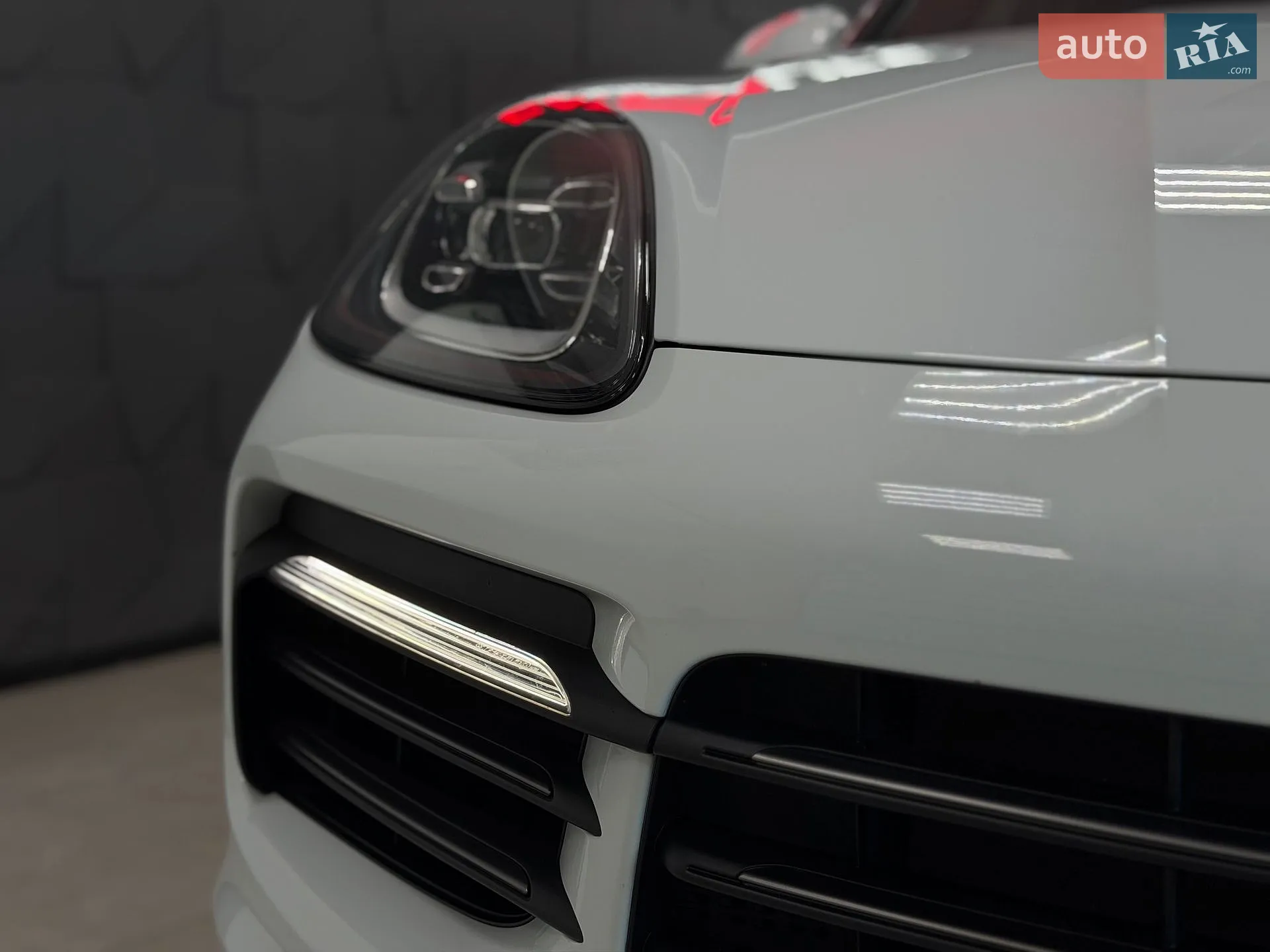 2022 Porsche Cayenne - мініатюра 8