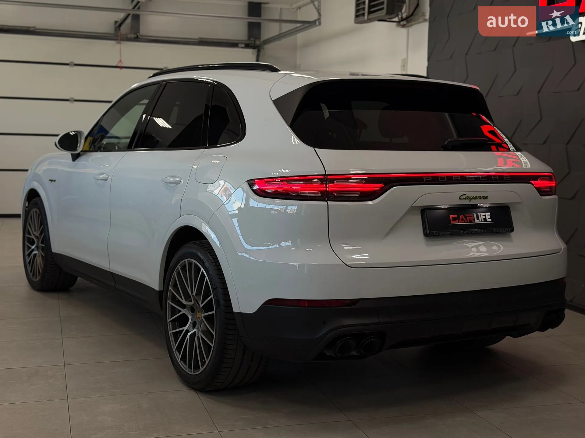 2022 Porsche Cayenne - мініатюра 29