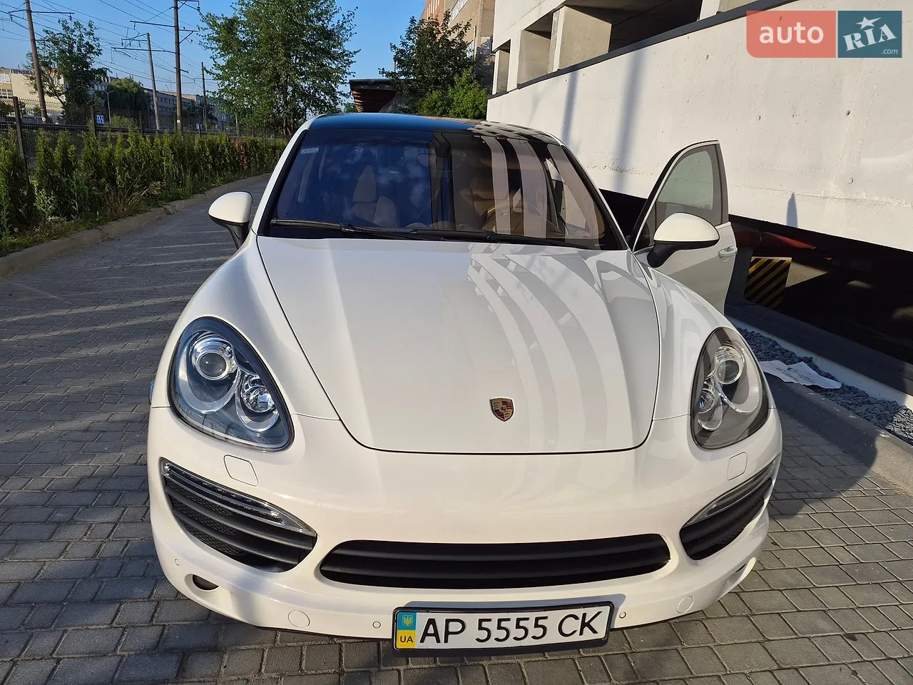 2011 Porsche Cayenne - мініатюра 24