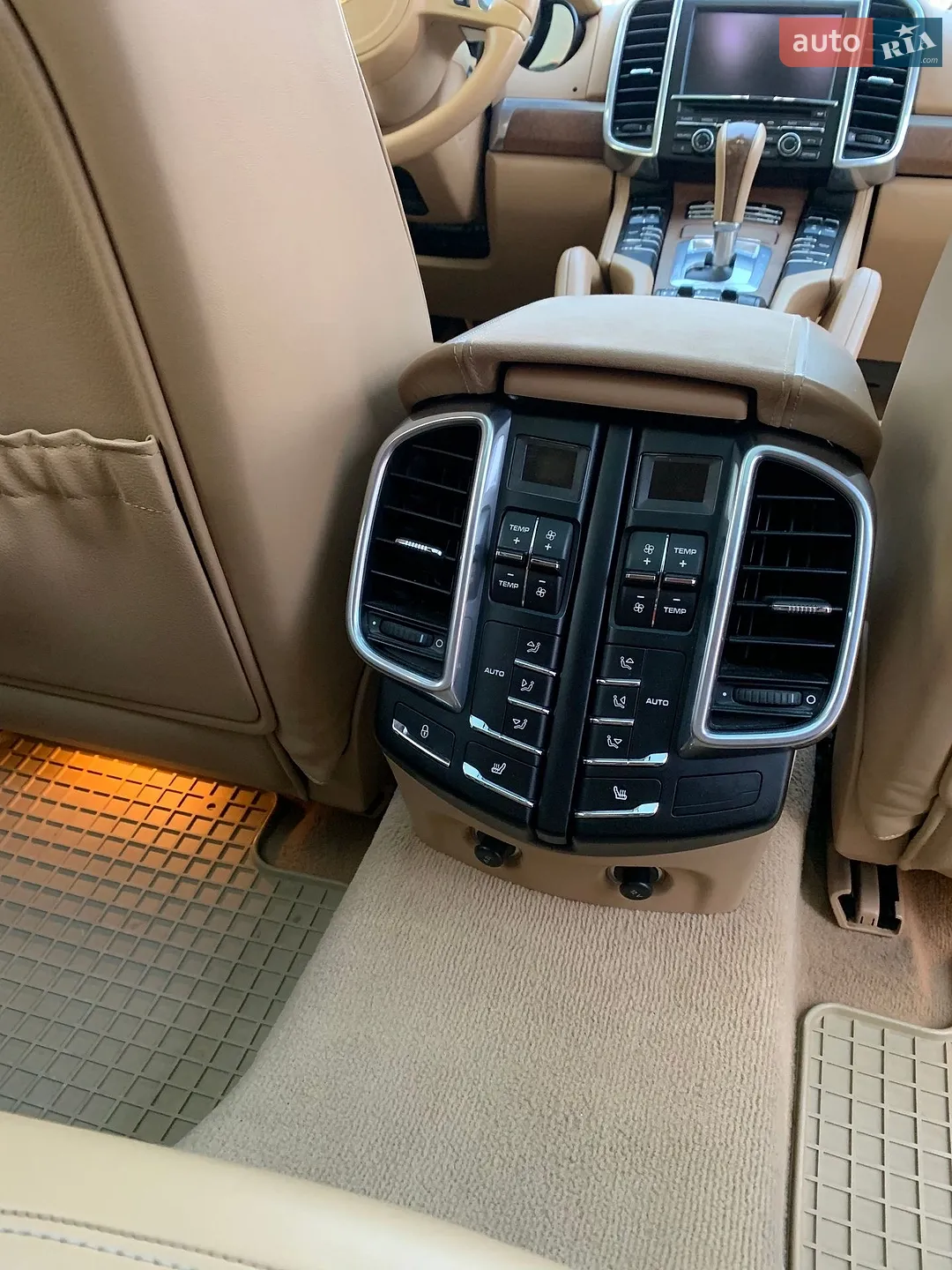 Porsche Cayenne 2012 VIN WP1ZZZ92ZDLA75186 фото оголошення 12 з 17