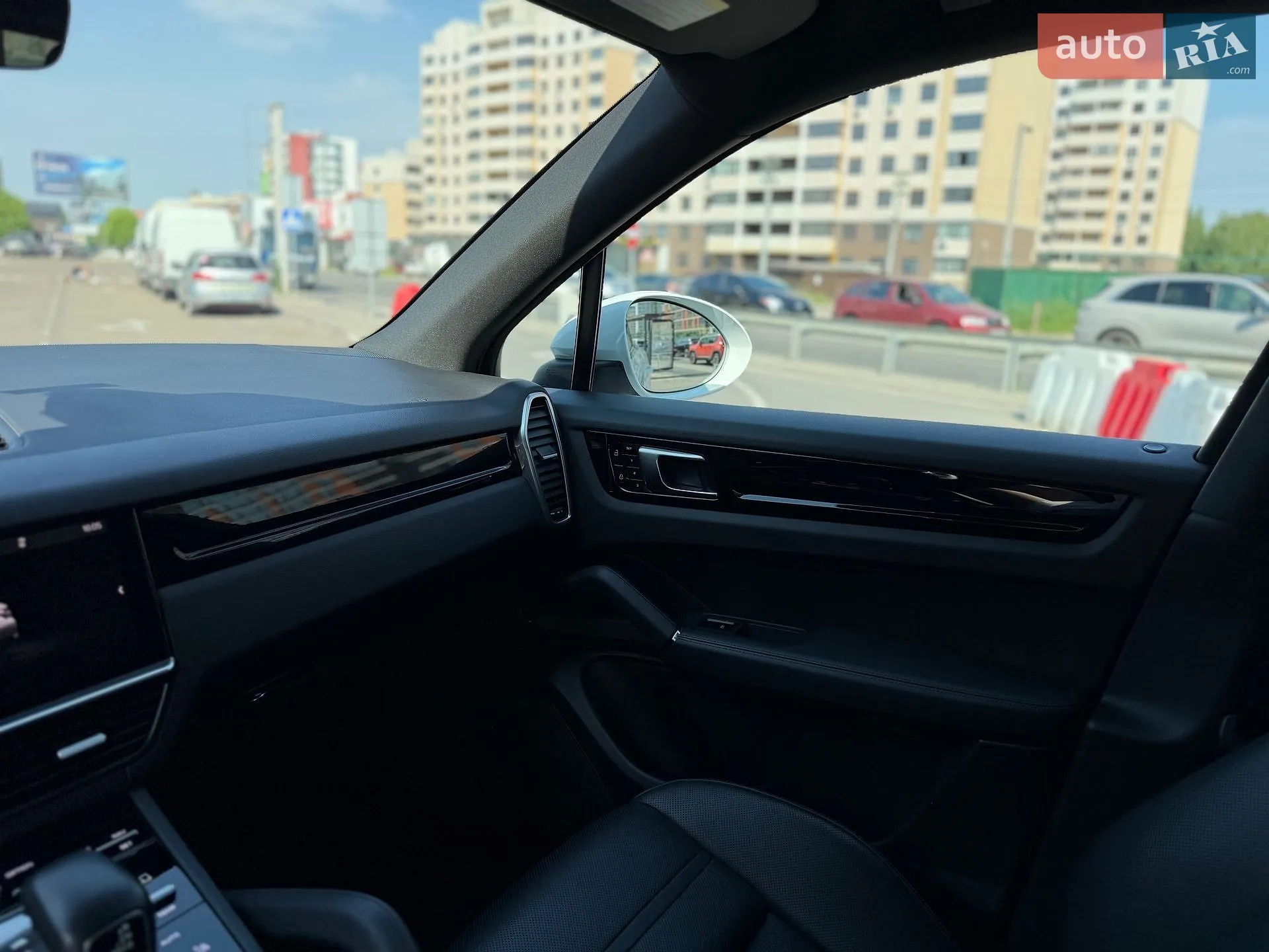 2020 Porsche Cayenne - мініатюра 18