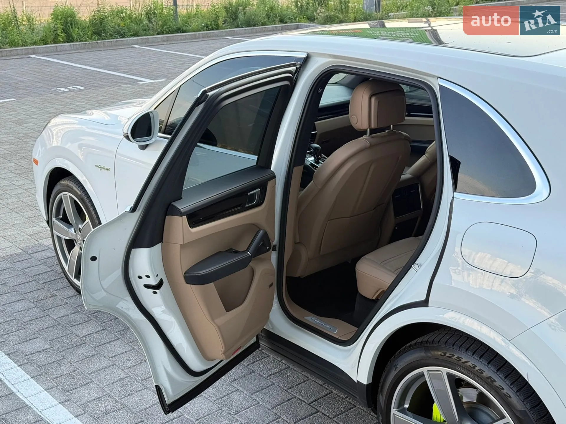 2019 Porsche Cayenne - мініатюра 21