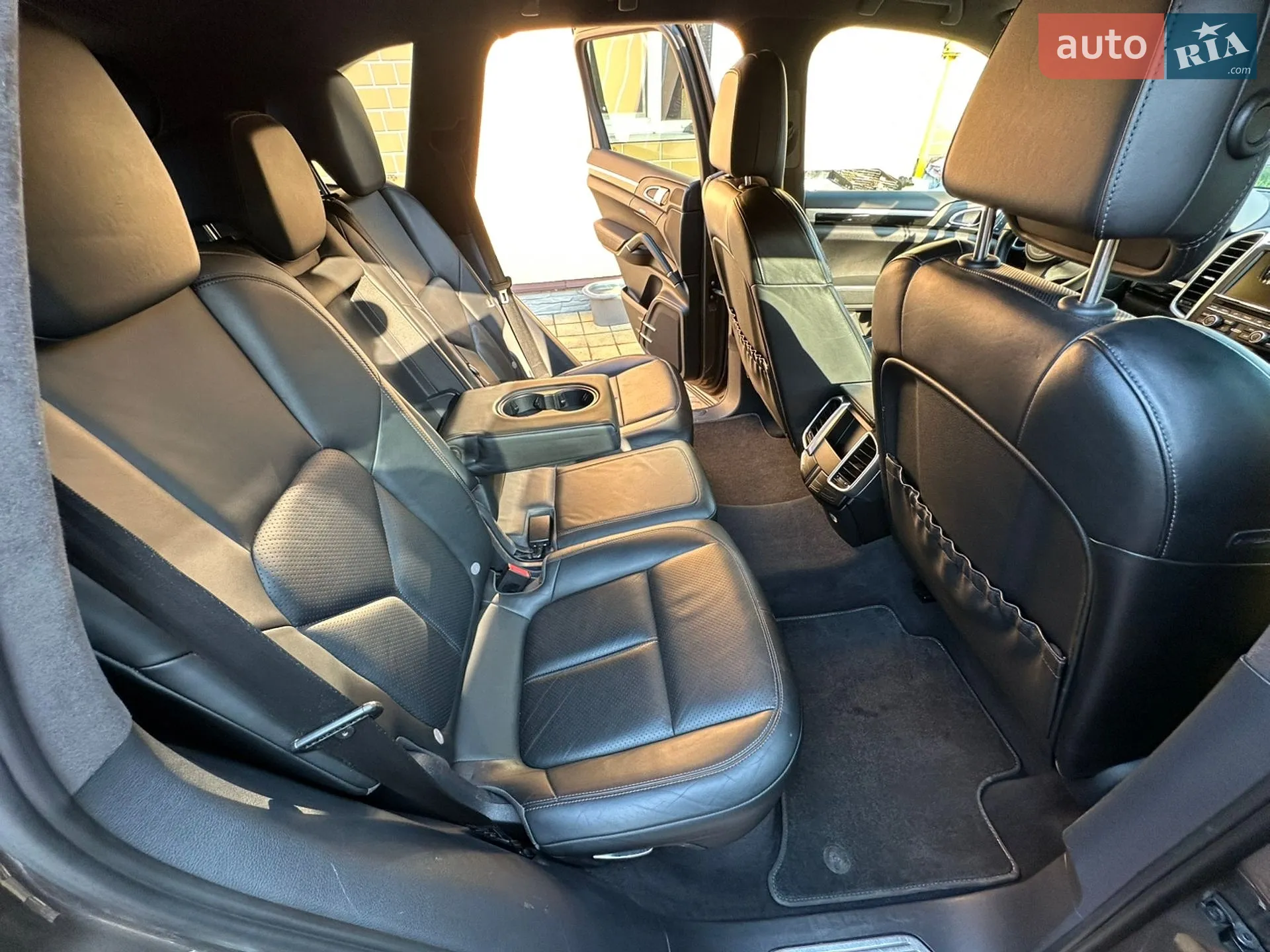 2012 Porsche Cayenne - мініатюра 11