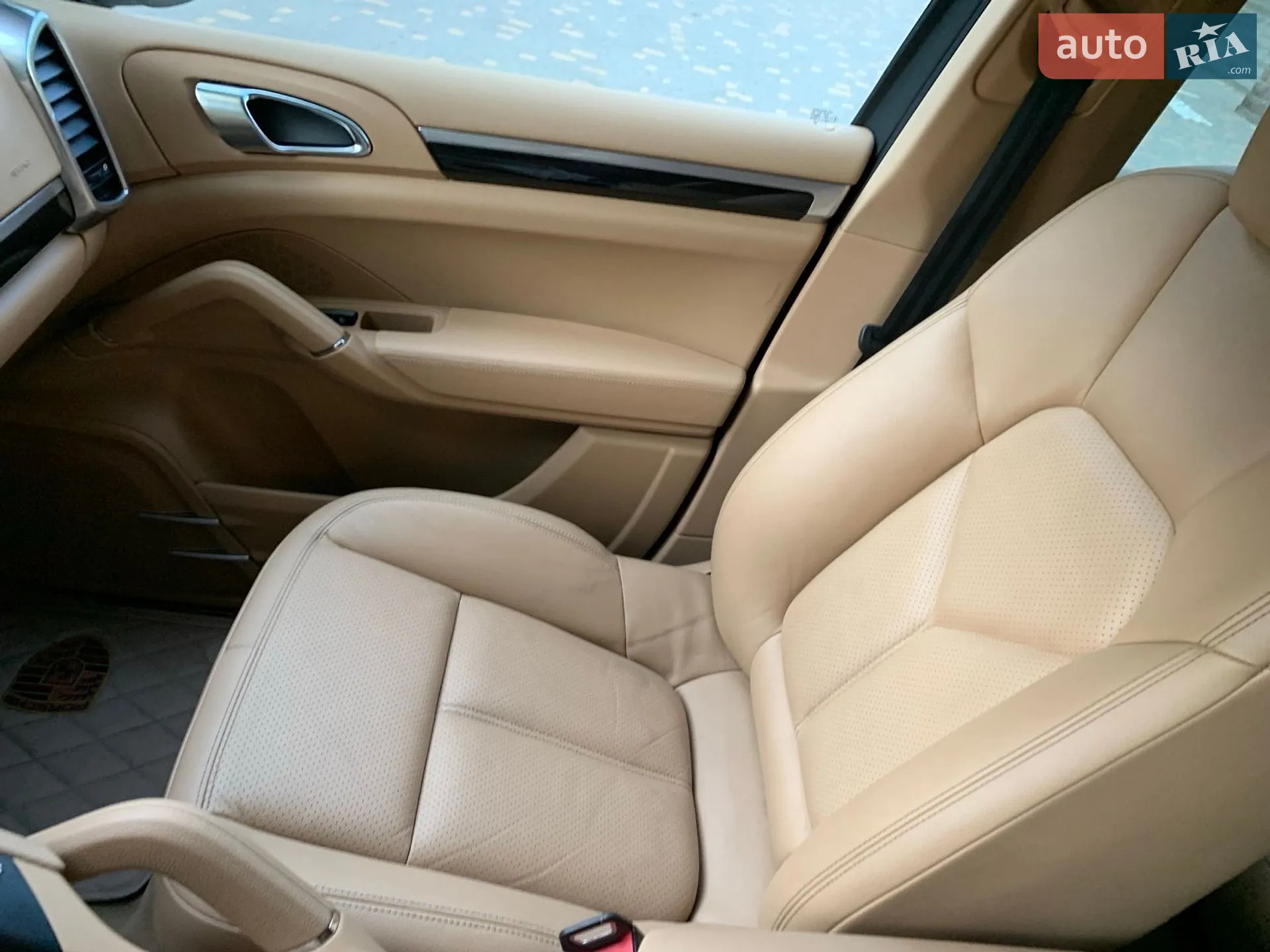 2011 Porsche Cayenne - мініатюра 32