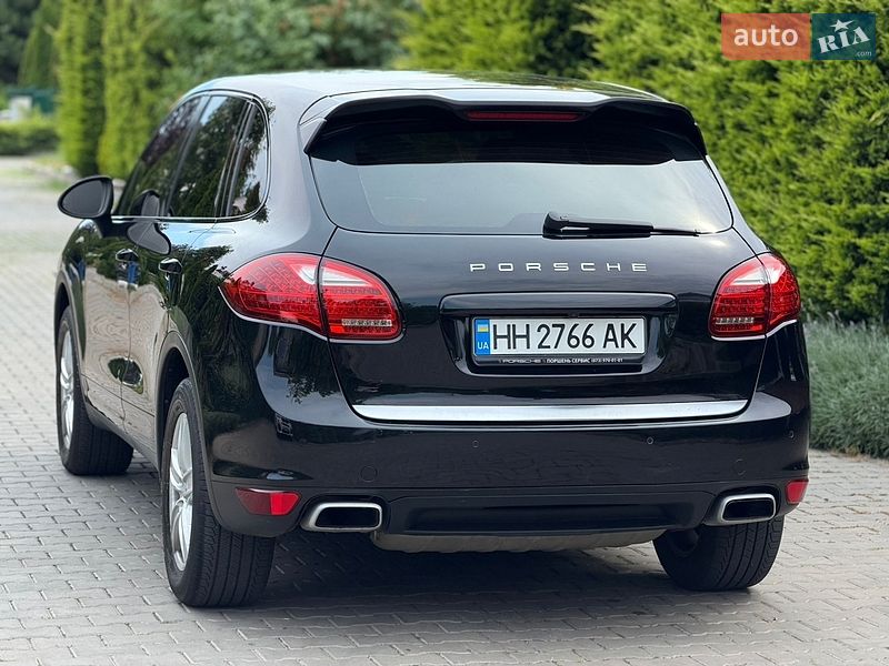 Внедорожник / Кроссовер Porsche Cayenne 2013 в Одессе