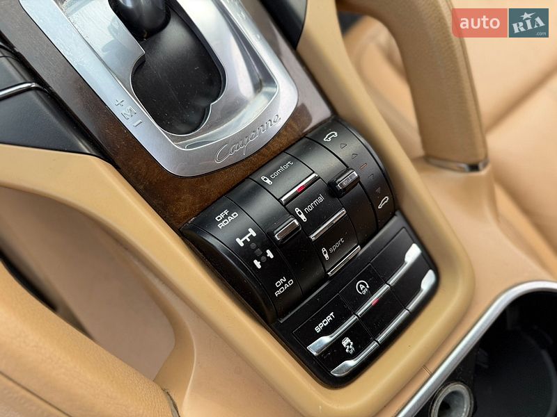 Внедорожник / Кроссовер Porsche Cayenne 2013 в Одессе