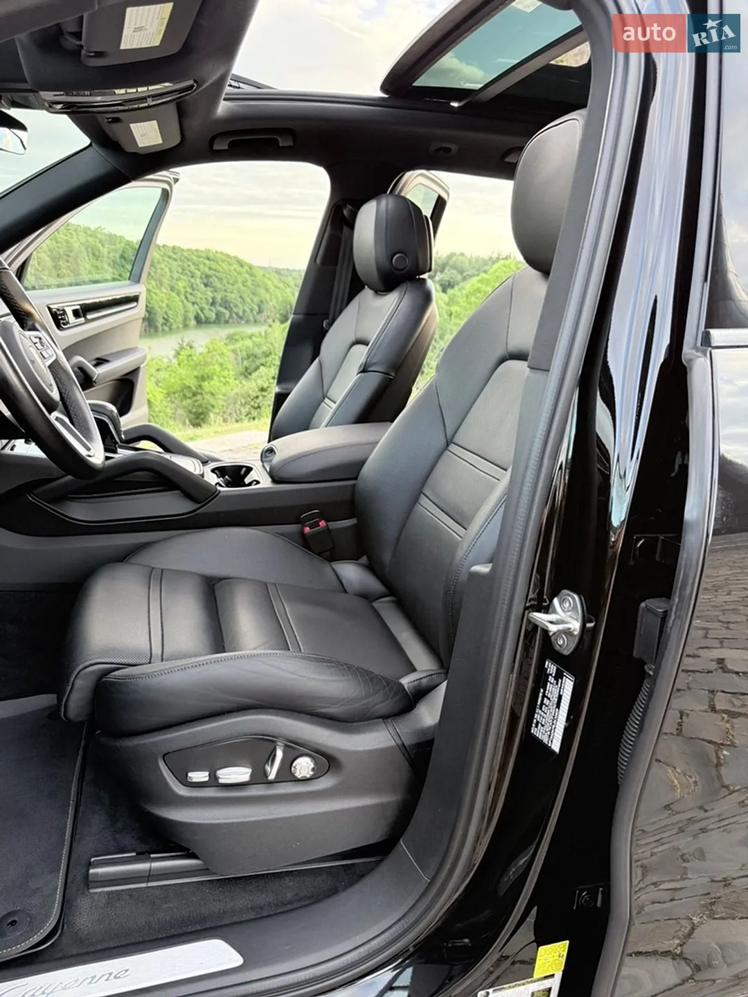 2020 Porsche Cayenne - мініатюра 21