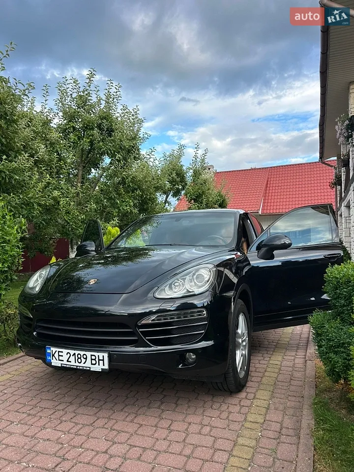 2011 Porsche Cayenne - мініатюра 35