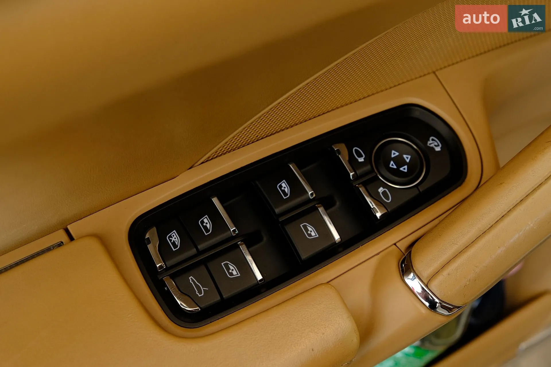 2011 Porsche Cayenne - мініатюра 21