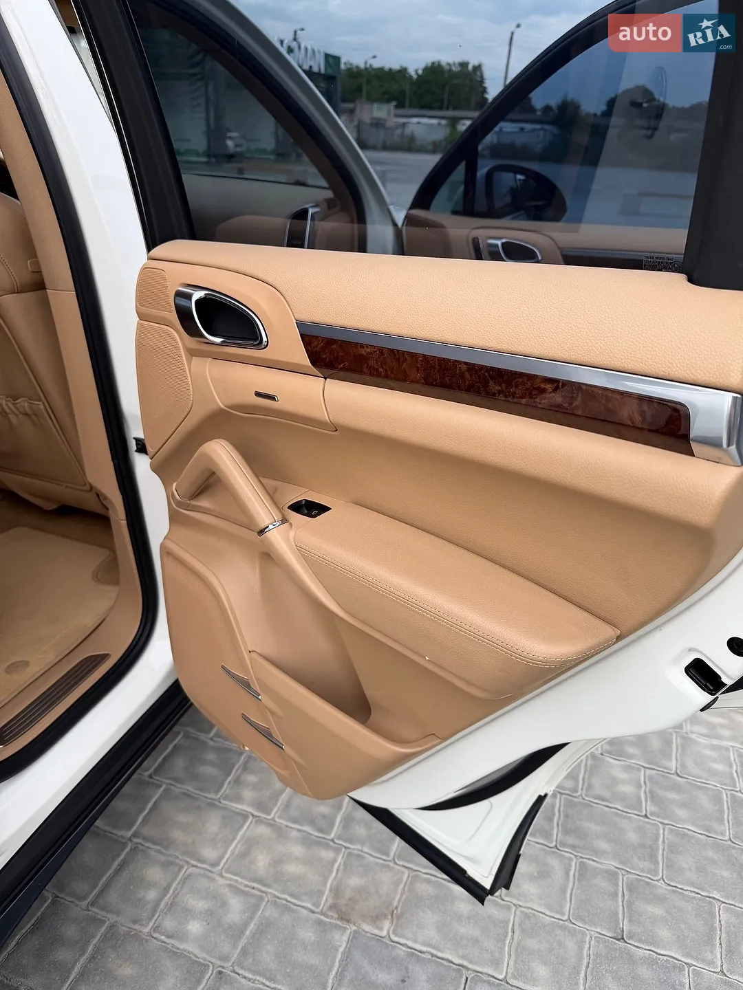 2011 Porsche Cayenne - мініатюра 16