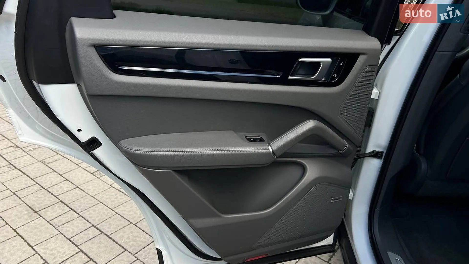 2018 Porsche Cayenne - мініатюра 26