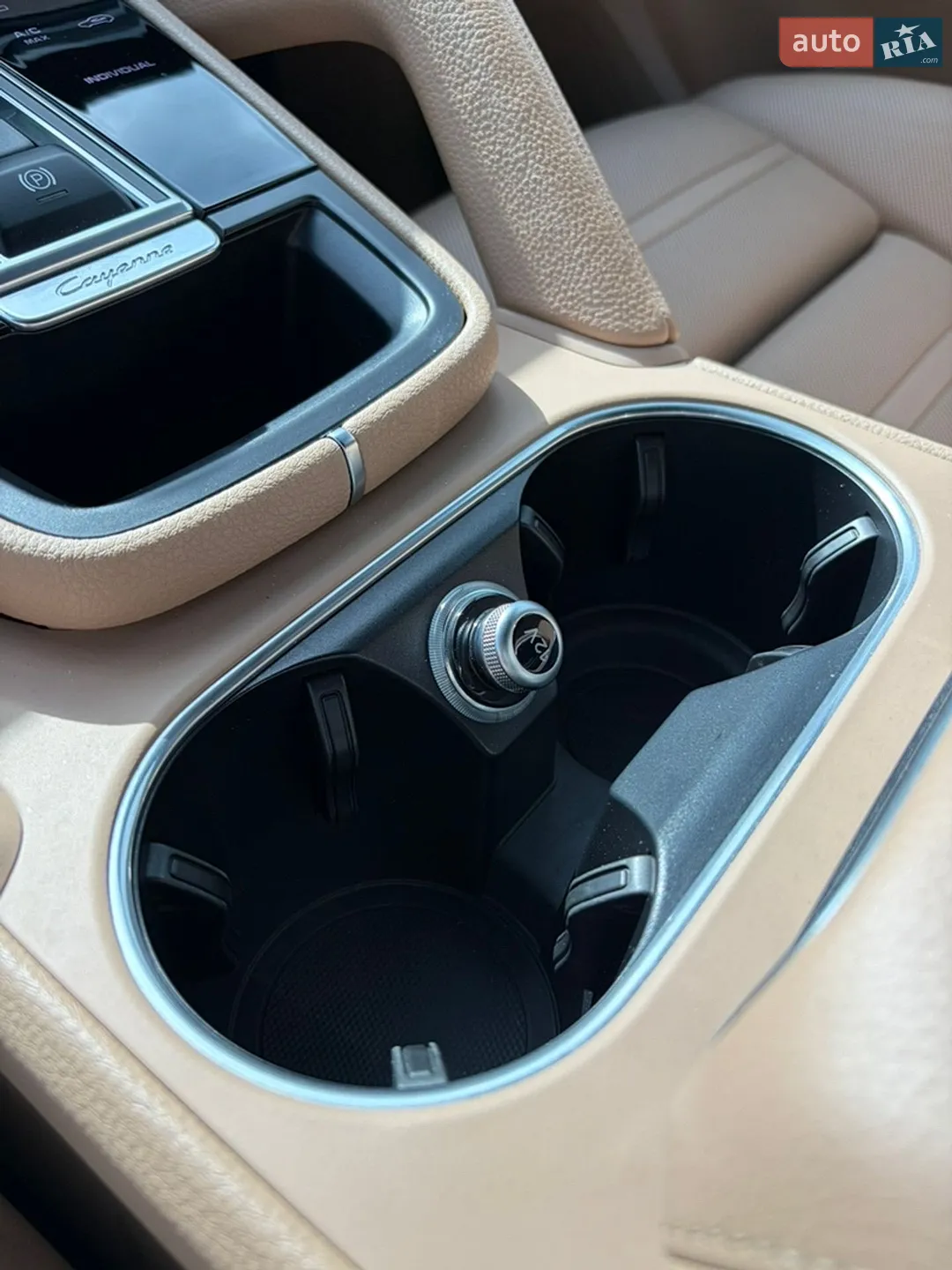 2019 Porsche Cayenne - мініатюра 26