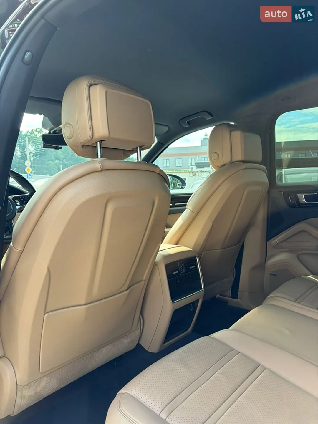 2019 Porsche Cayenne - мініатюра 28