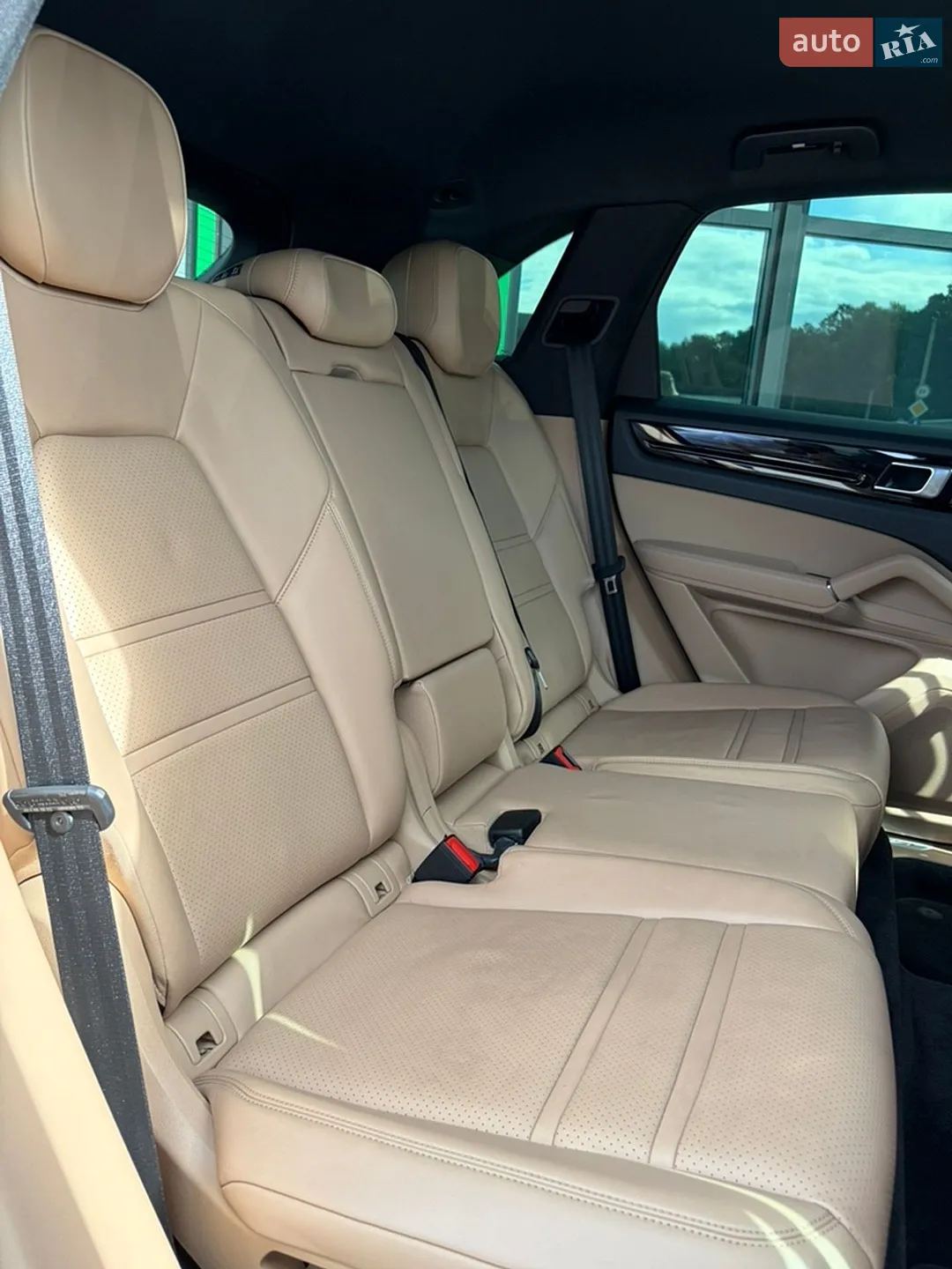 2019 Porsche Cayenne - мініатюра 29