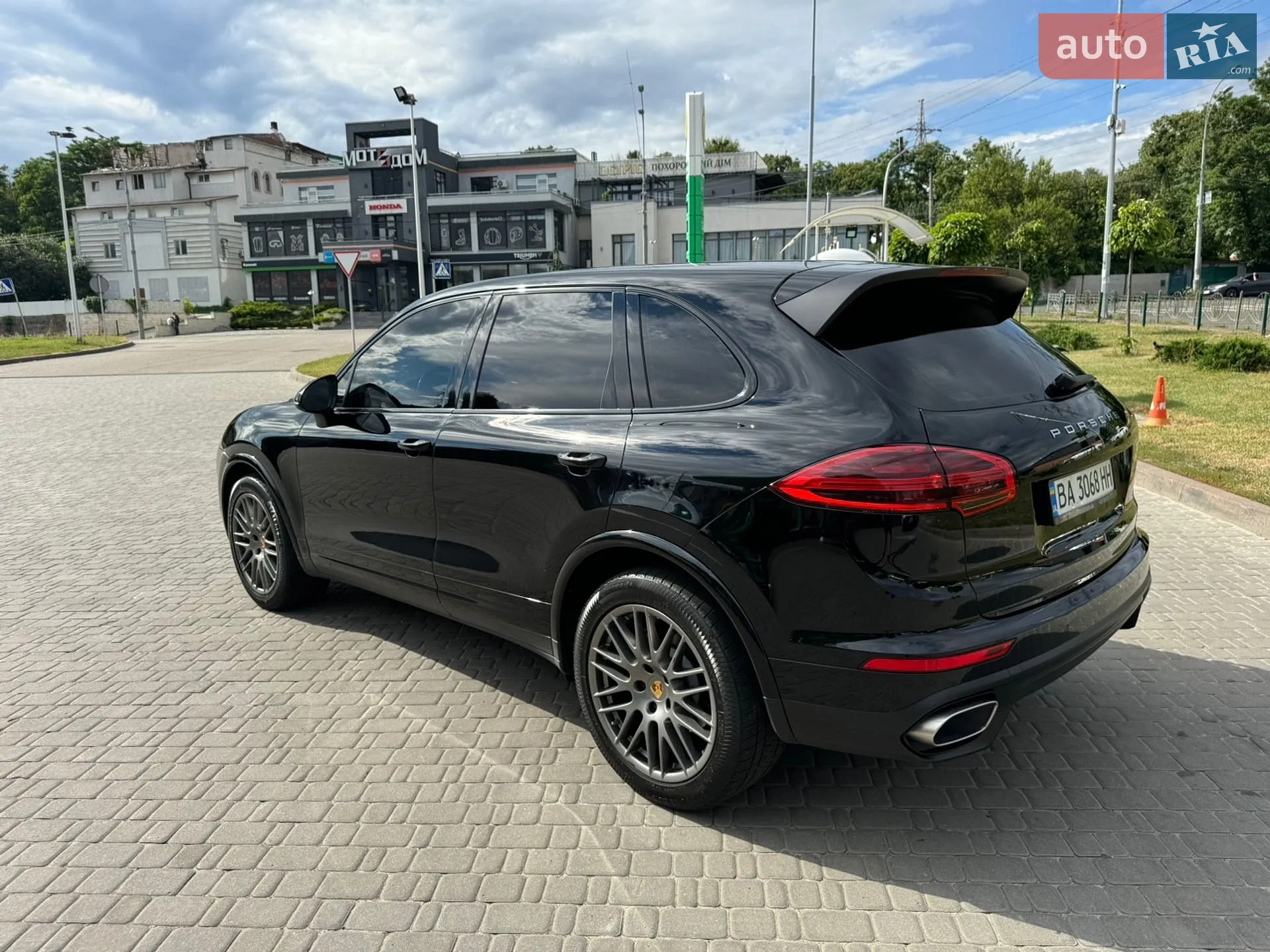 2016 Porsche Cayenne - мініатюра 6