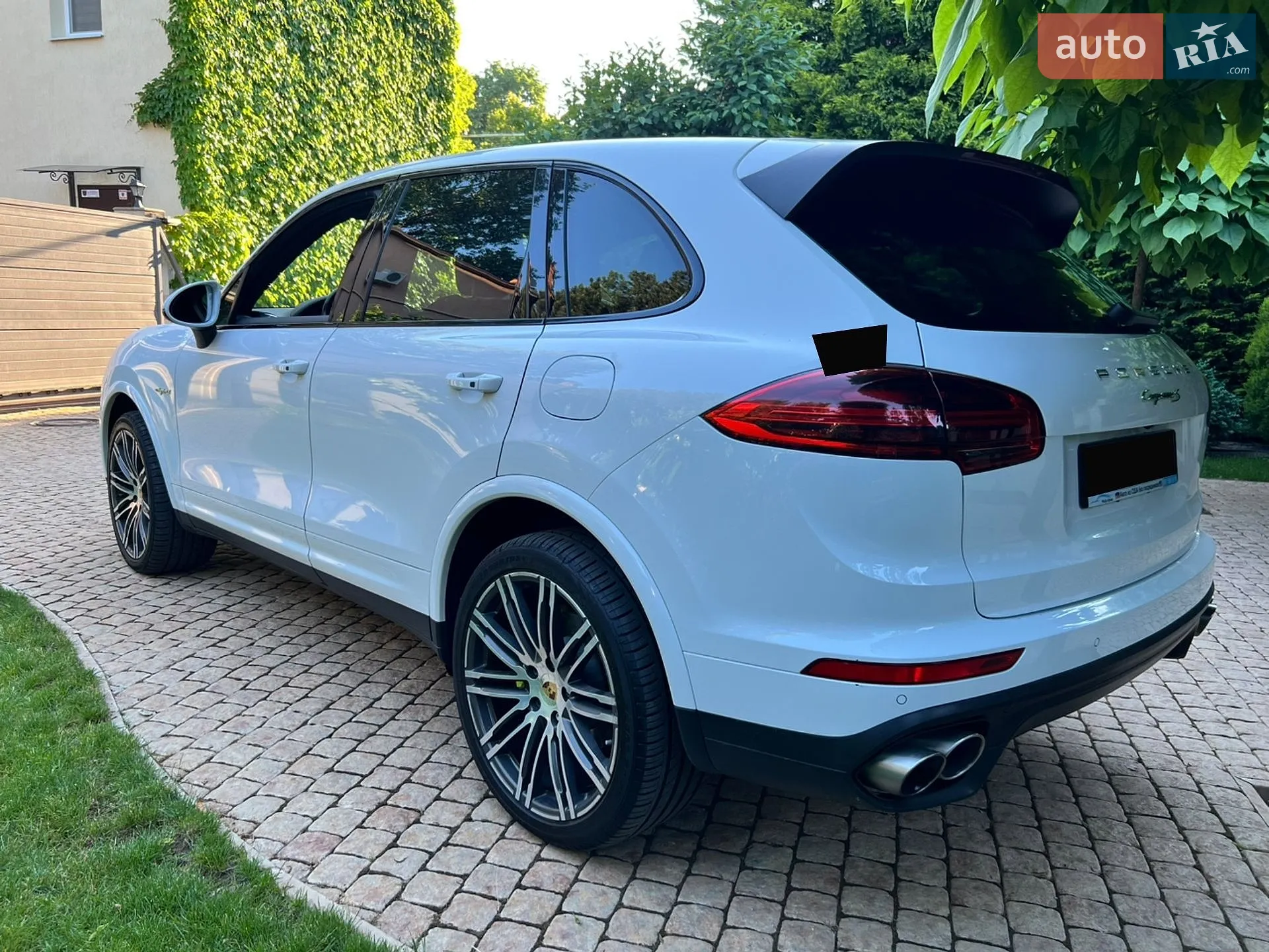 2017 Porsche Cayenne - мініатюра 12