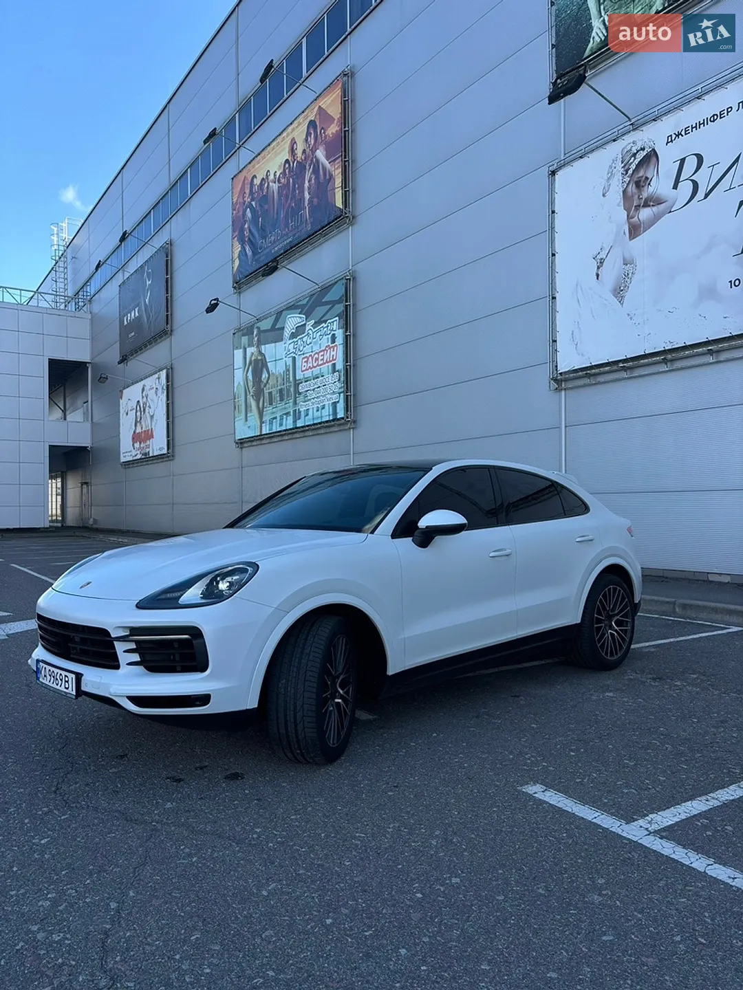 2019 Porsche Cayenne - мініатюра 5