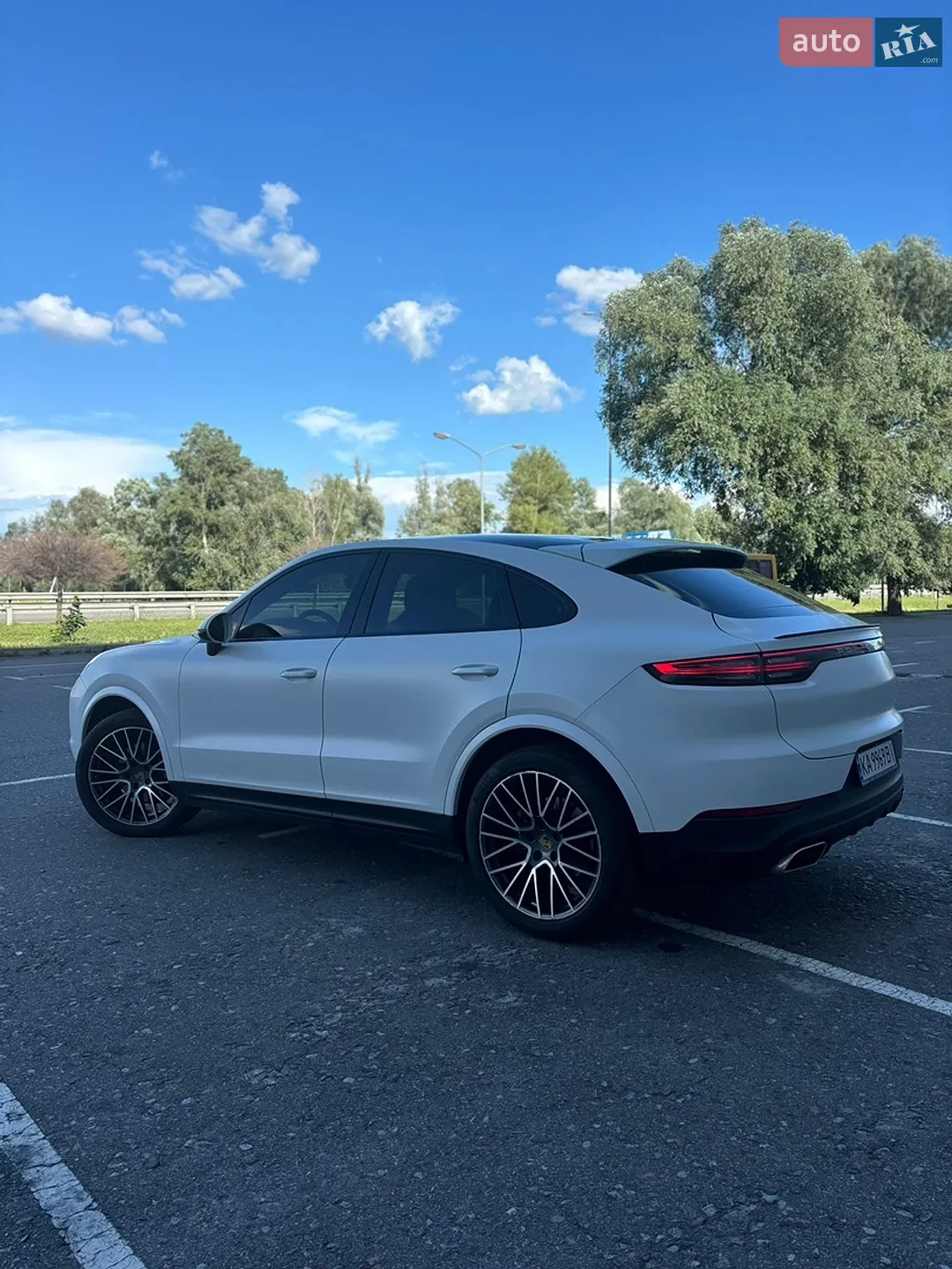 2019 Porsche Cayenne - мініатюра 8