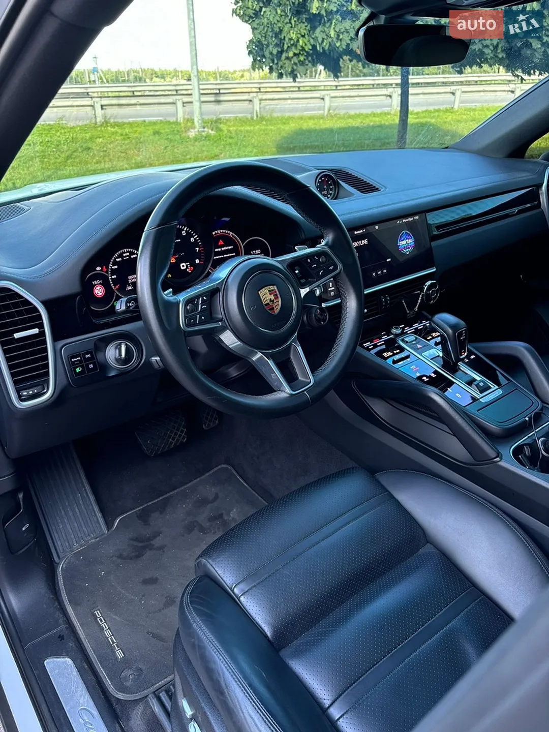 2019 Porsche Cayenne - мініатюра 22