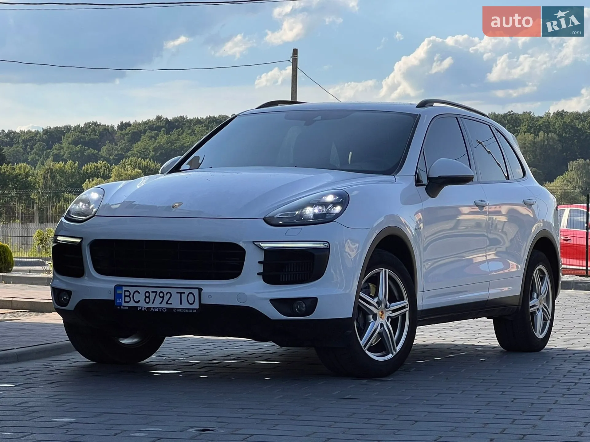 2016 Porsche Cayenne - мініатюра 10