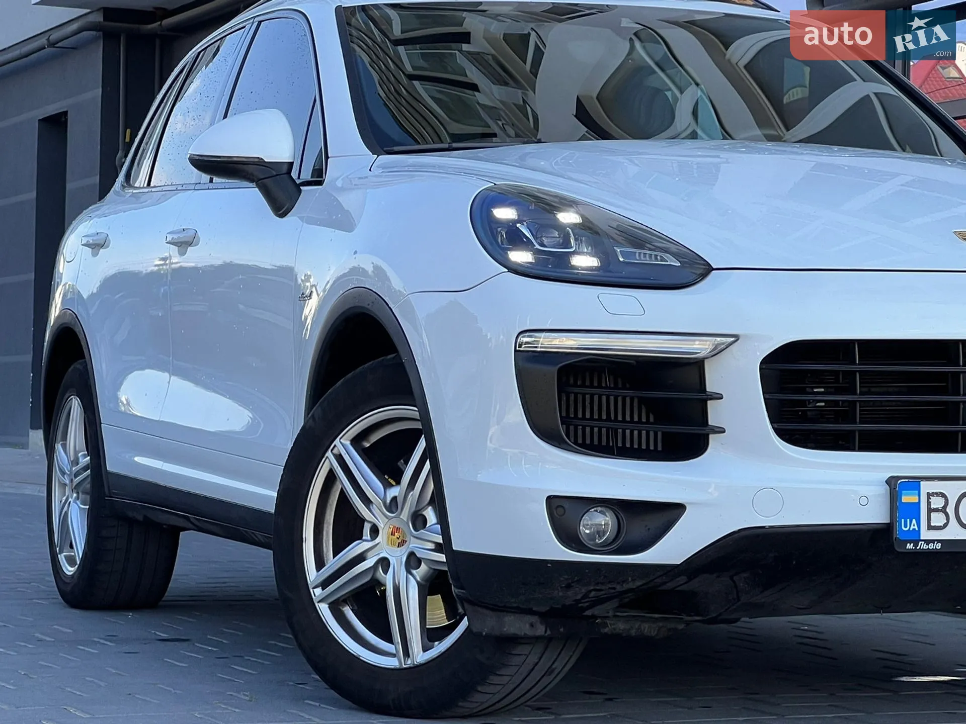 2016 Porsche Cayenne - мініатюра 15