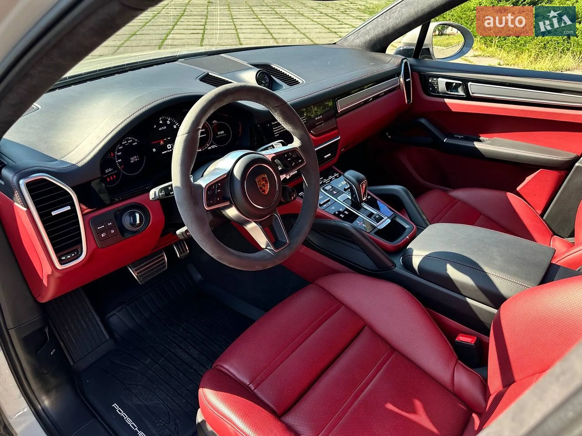 2022 Porsche Cayenne - мініатюра 16