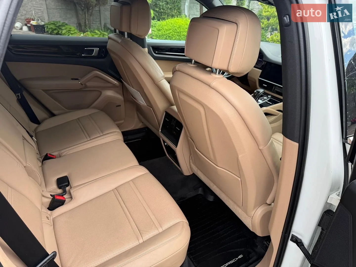 2020 Porsche Cayenne - мініатюра 14