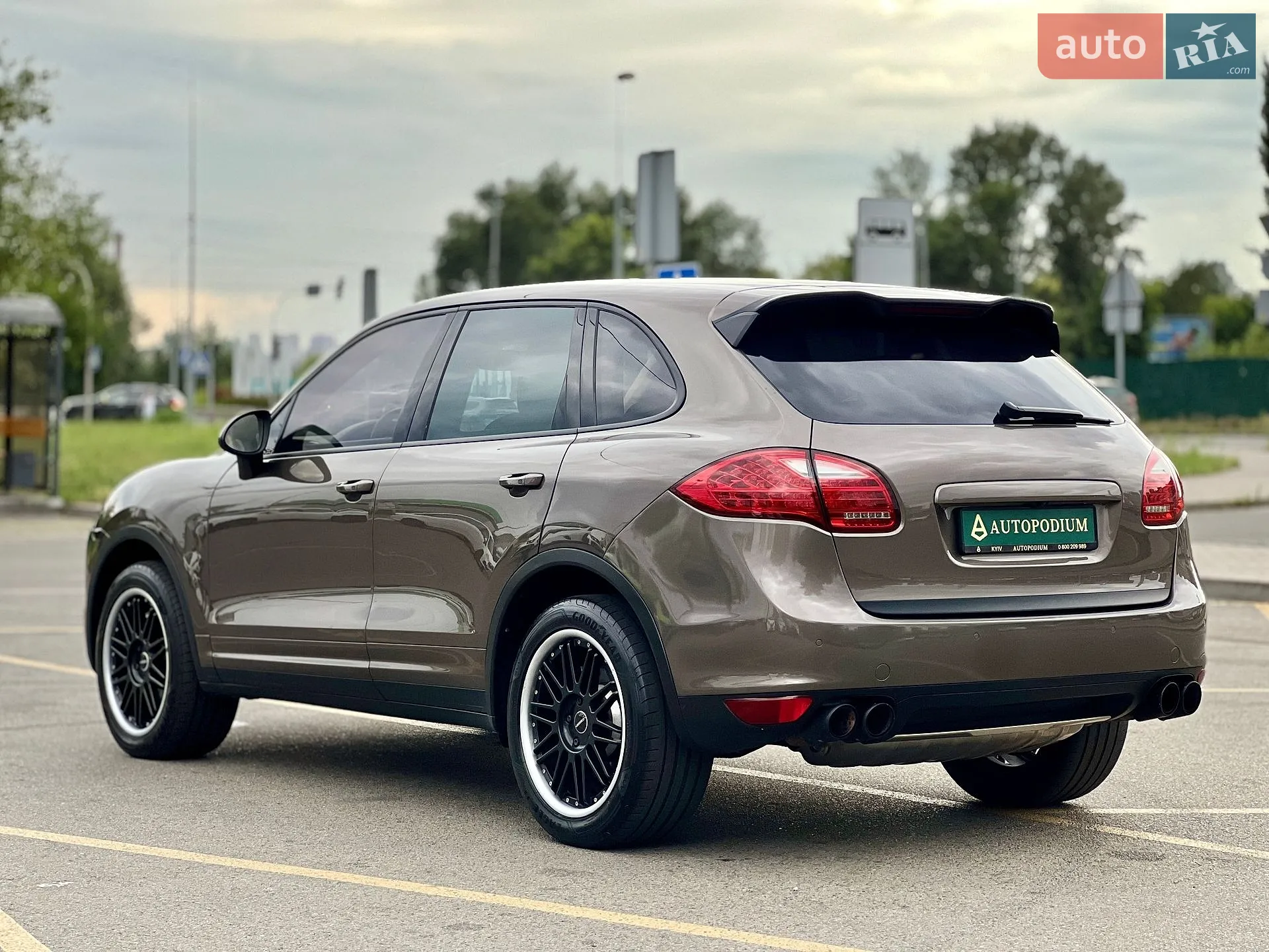 2011 Porsche Cayenne - мініатюра 8