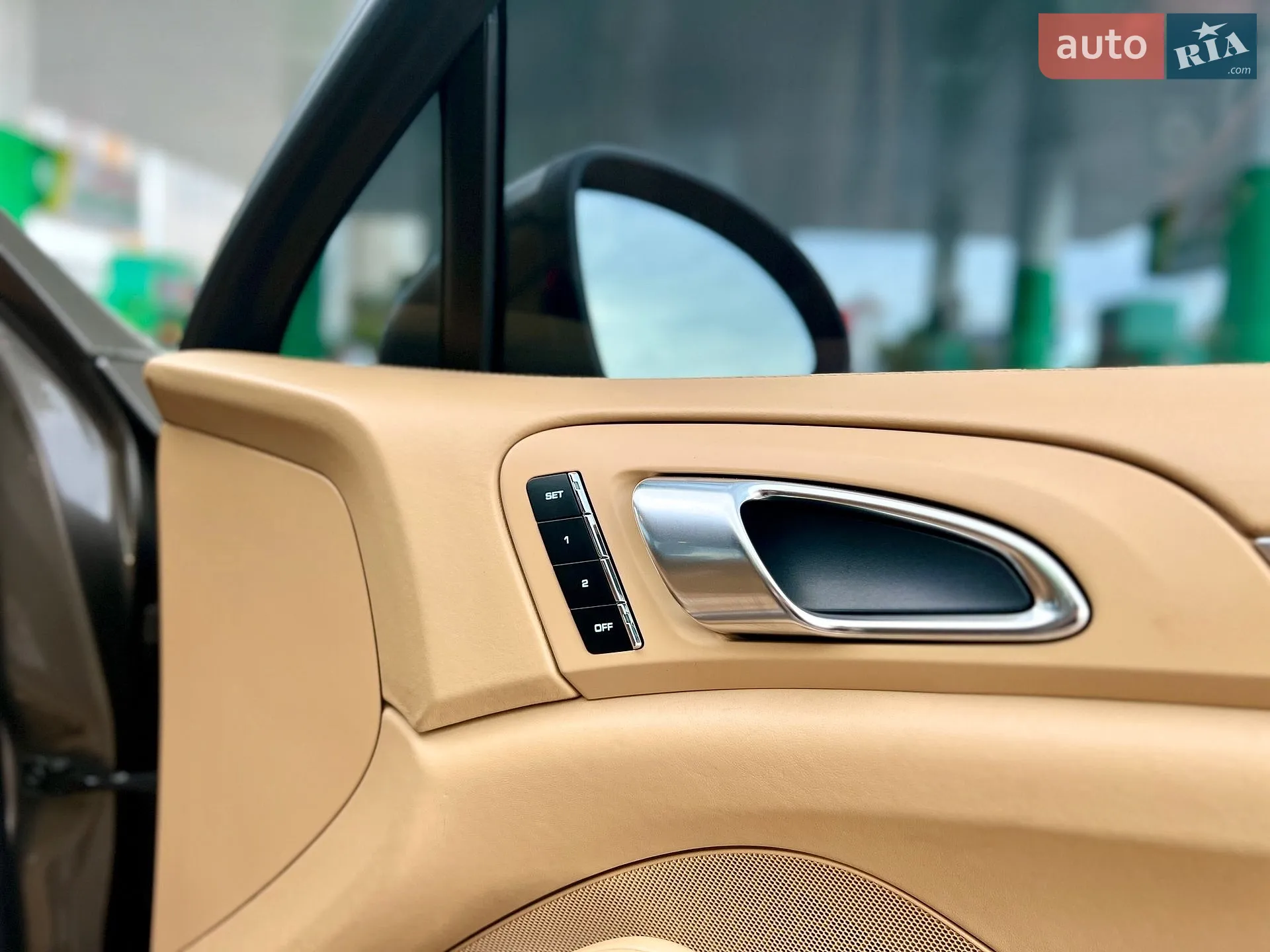 2011 Porsche Cayenne - мініатюра 30