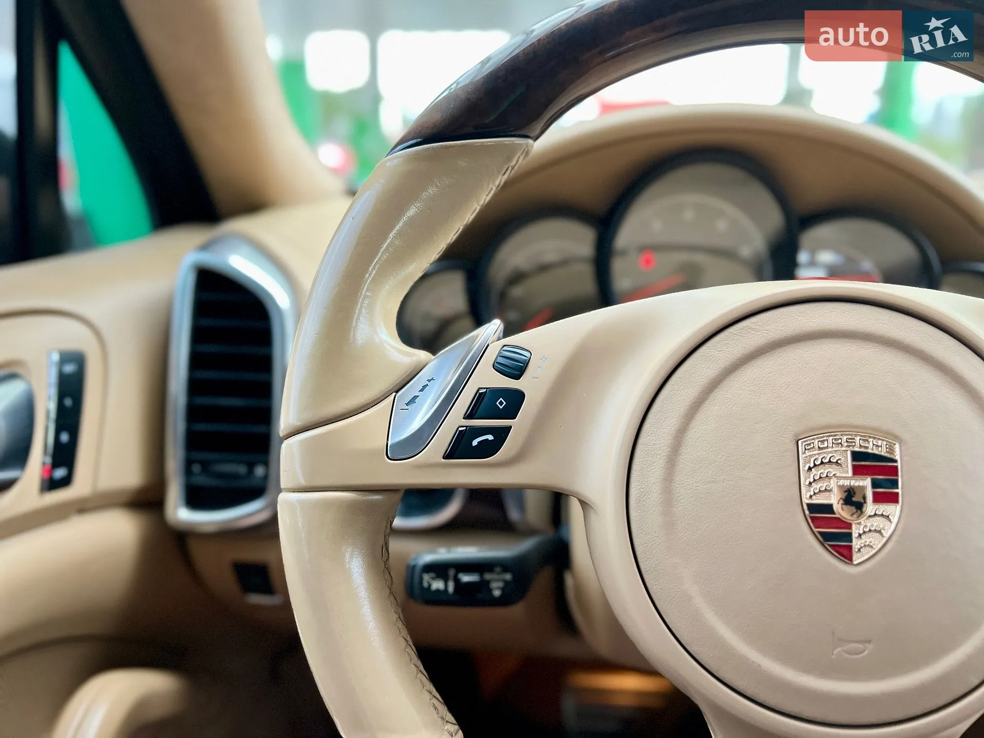 2011 Porsche Cayenne - мініатюра 39