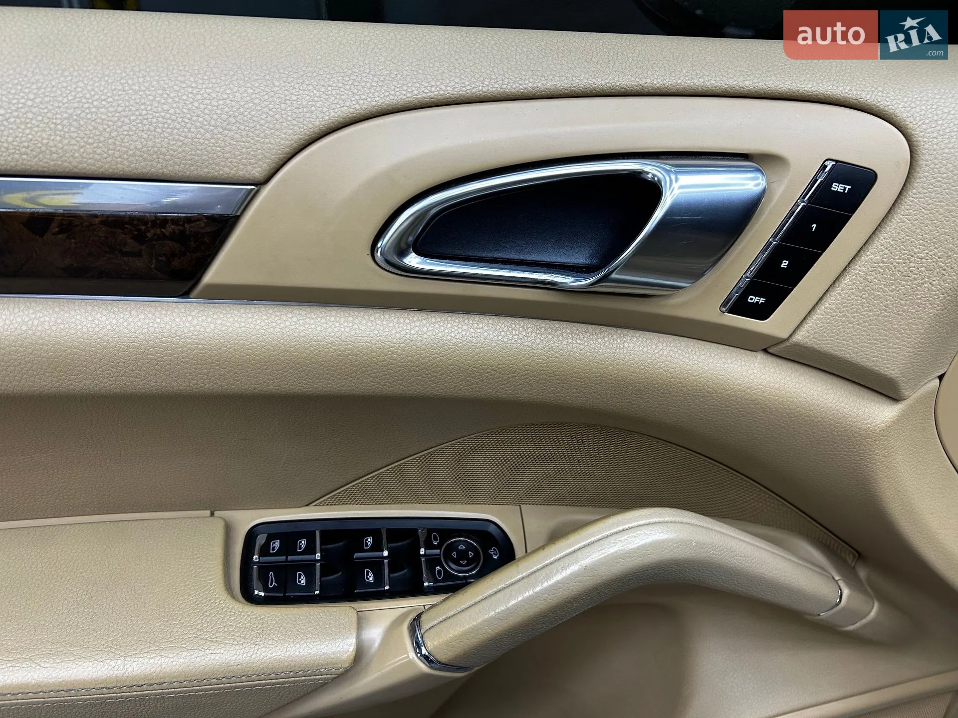 2010 Porsche Cayenne - мініатюра 12