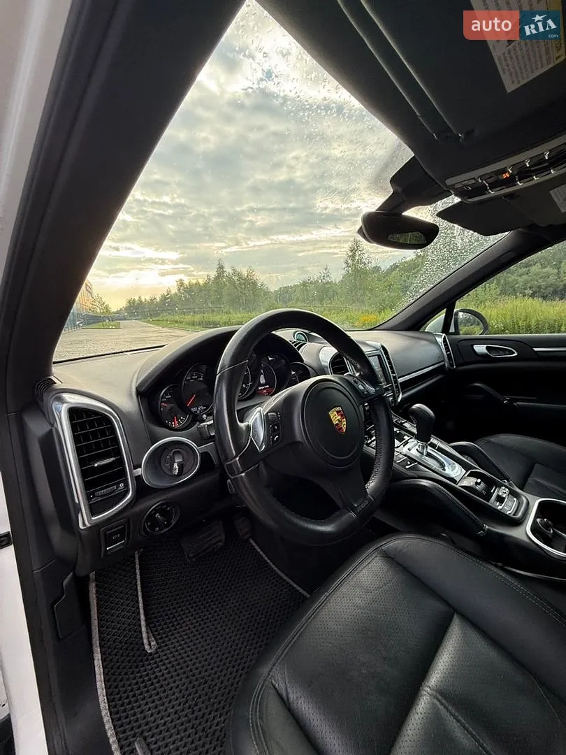 2012 Porsche Cayenne - мініатюра 12