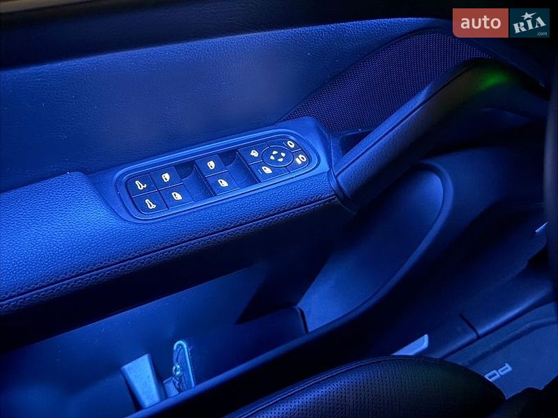 Внедорожник / Кроссовер Porsche Cayenne 2025 в Киеве
