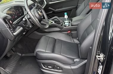 Внедорожник / Кроссовер Porsche Cayenne 2025 в Киеве