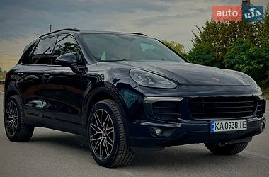 Позашляховик / Кросовер Porsche Cayenne 2017 в Києві