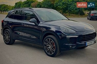 Позашляховик / Кросовер Porsche Cayenne 2017 в Києві