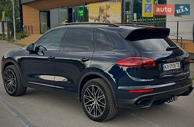 Позашляховик / Кросовер Porsche Cayenne 2017 в Києві