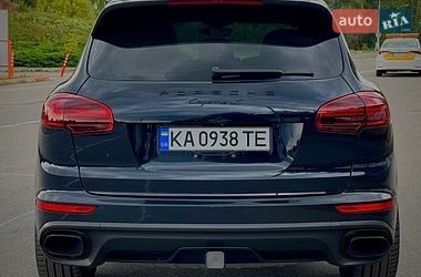 Позашляховик / Кросовер Porsche Cayenne 2017 в Києві