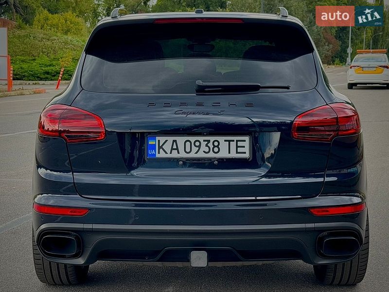 Позашляховик / Кросовер Porsche Cayenne 2017 в Києві