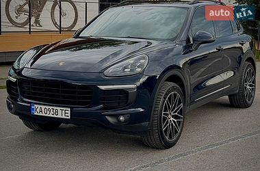 Позашляховик / Кросовер Porsche Cayenne 2017 в Києві