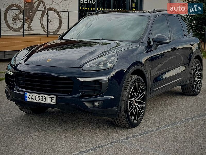 Позашляховик / Кросовер Porsche Cayenne 2017 в Києві