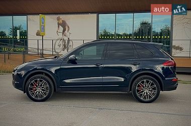 Позашляховик / Кросовер Porsche Cayenne 2017 в Києві