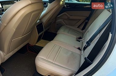Внедорожник / Кроссовер Porsche Cayenne 2019 в Киеве
