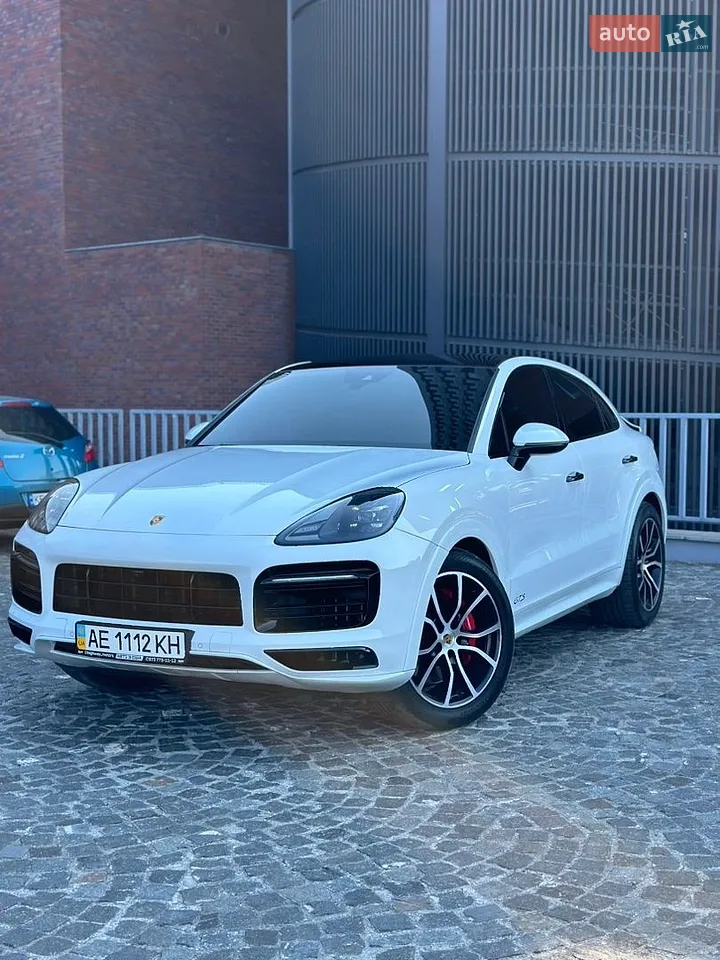 2020 Porsche Cayenne Coupe - мініатюра 23