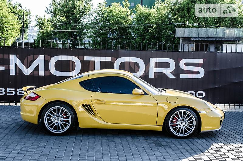 Купе Porsche Cayman 2007 в Киеве