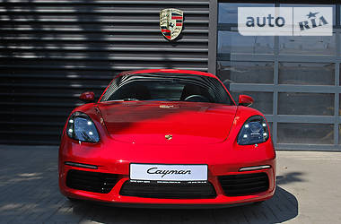 Купе Porsche Cayman 2018 в 
