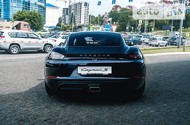 Купе Porsche Cayman 2016 в Харькове