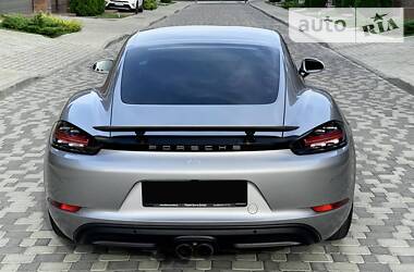 Купе Porsche Cayman 2016 в 