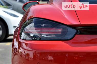 Купе Porsche Cayman 2017 в 